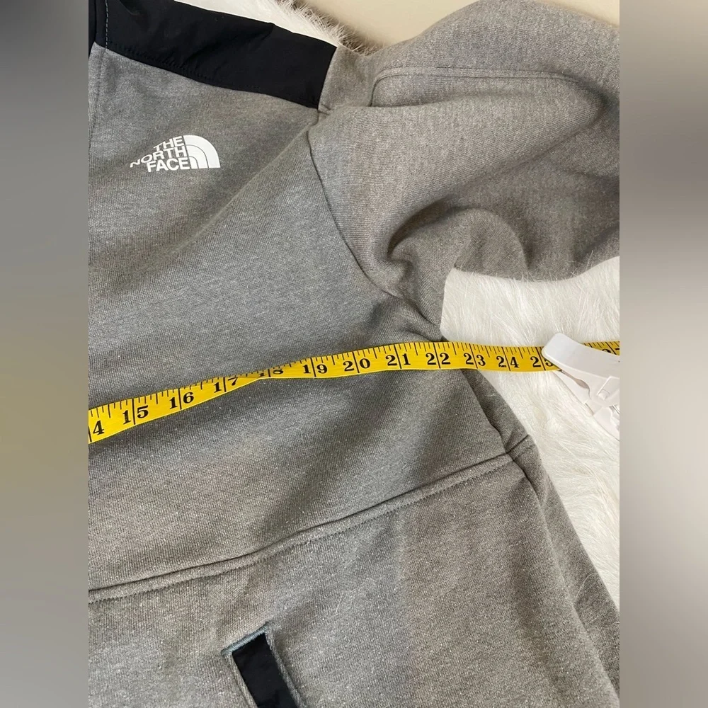 The North Face hybrid Black and Gray Pullover hoodie large